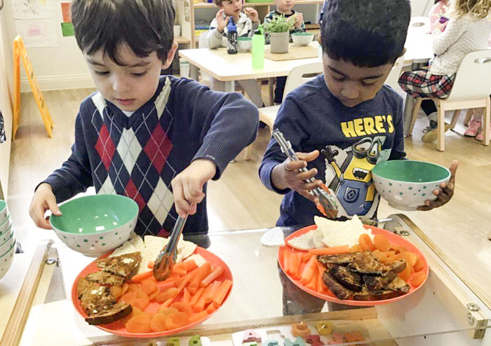 Stagging Little Zak's Academy | 5 Ways to Introduce New Food to Children Stagging Little Zak's Academy | 5 Ways to Introduce New Food to Children