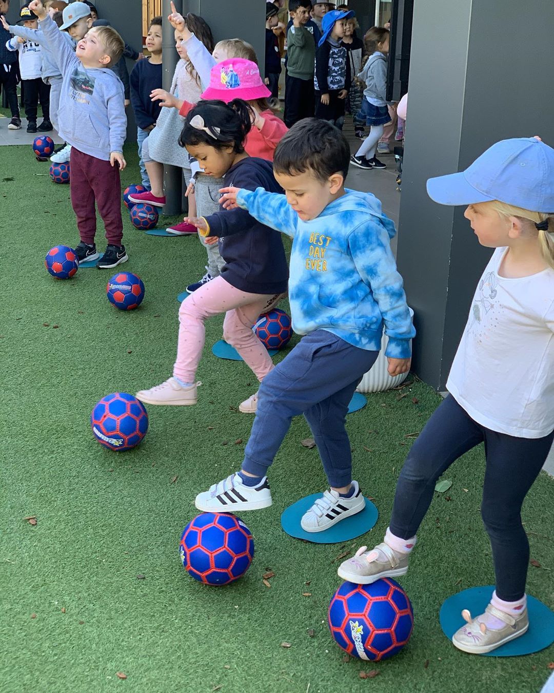 Stagging Little Zak's Academy | Zakaroos